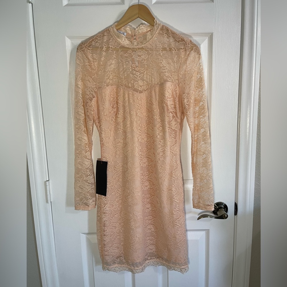 Brand NEW Bebe Dress - size Medium
